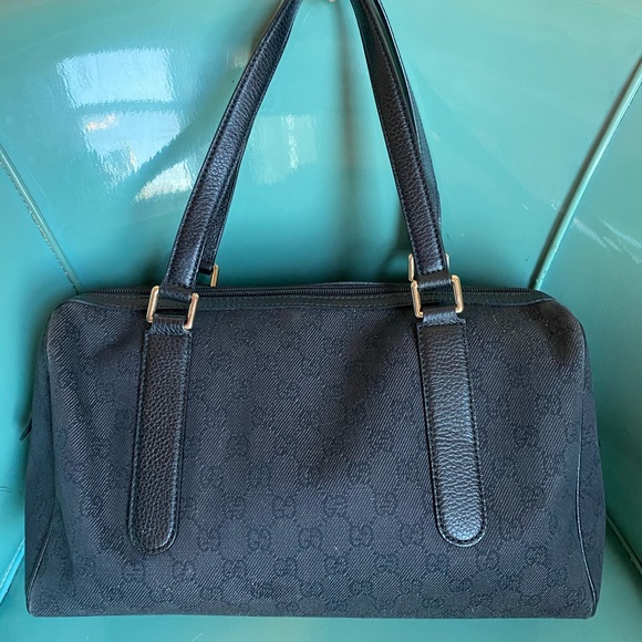 What Size Speedy Bag Is Best For Me